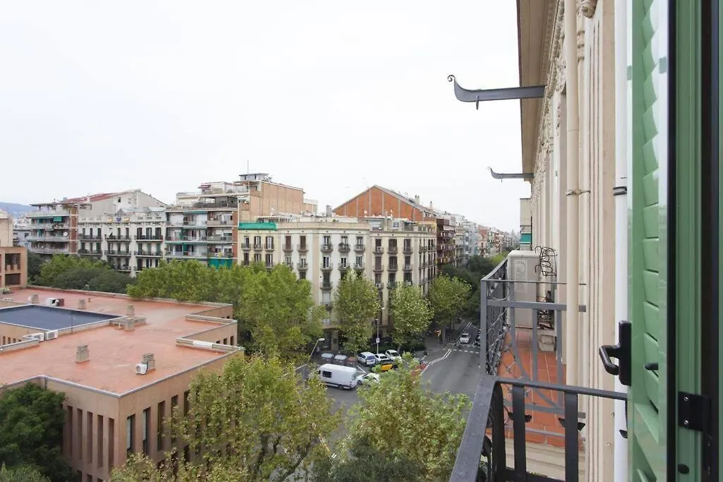 Apartment Bright & Spacious Family Flat In Central Barcelona Spain